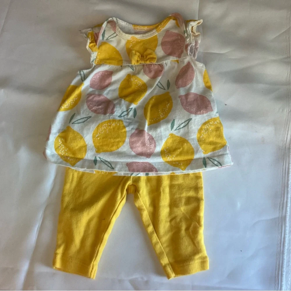 Carter's 0-3 month Lemon Matching Set